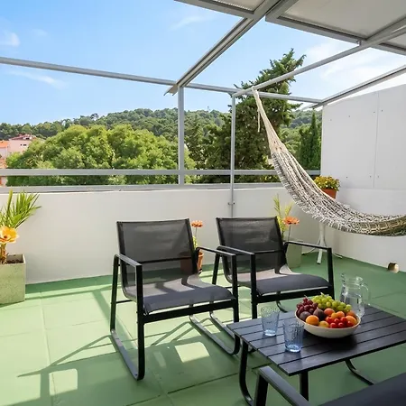 Lägenhet Nimai With 2 Bedroom, Split, Near Park Marjan