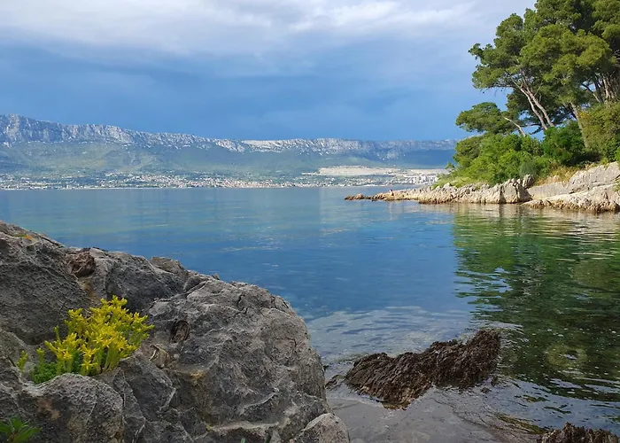 Nimai With 2 Bedroom, Split, Near Park Marjan *